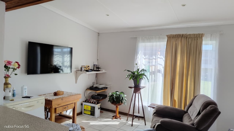 3 Bedroom Property for Sale in Wavecrest Eastern Cape